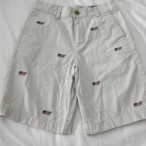 Vineyard Vines boys shorts w/flag embroidered, Size 10